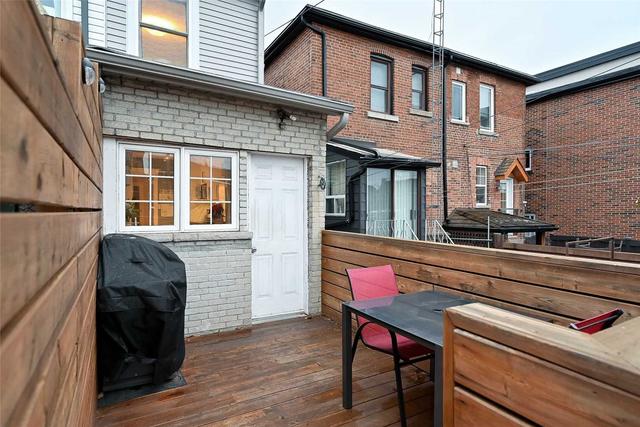 211 Rosemount Ave, House semidetached with 3 bedrooms, 2 bathrooms and 1 parking in Toronto ON | Image 29