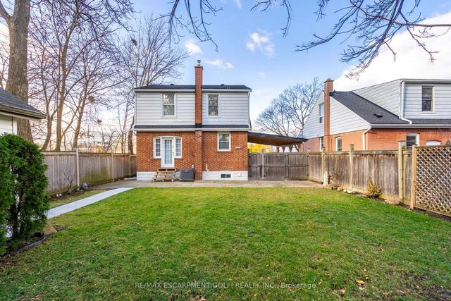 133 West 5th St, House detached with 3 bedrooms, 2 bathrooms and 3 parking in Hamilton ON | Image 17