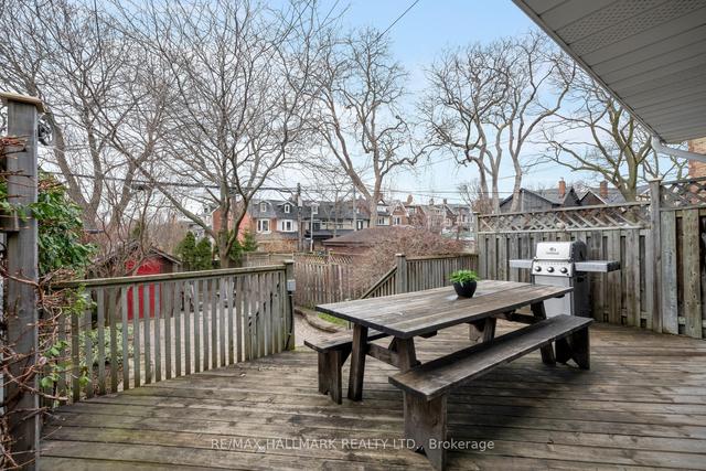 252 Montrose Ave, House detached with 3 bedrooms, 2 bathrooms and 0 parking in Toronto ON | Image 26