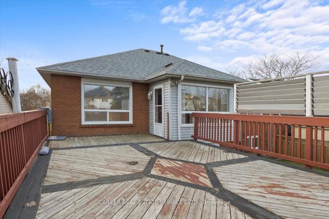4 Orchard Park Dr, House detached with 3 bedrooms, 3 bathrooms and 4 parking in Clarington ON | Image 19