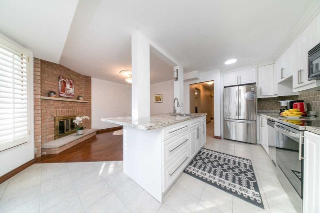 92 Whitney Pl, House detached with 4 bedrooms, 3 bathrooms and 3 parking in Vaughan ON | Image 29