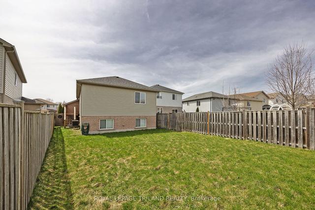 1876 Father Dalton Ave, House detached with 2 bedrooms, 2 bathrooms and 3 parking in London ON | Image 35