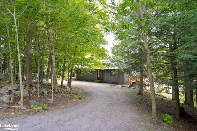 1216 Hamills Point Rd, House detached with 4 bedrooms, 2 bathrooms and 6 parking in Muskoka Lakes ON | Image 19