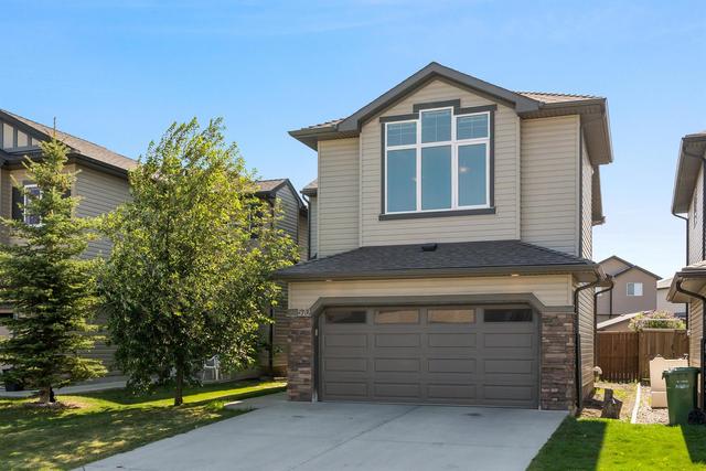 570 Luxstone Landing Sw, House detached with 3 bedrooms, 2 bathrooms and 4 parking in Airdrie AB | Image 25