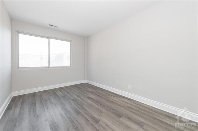 41 - 200 Bronson Avenue, Condo with 2 bedrooms, 1 bathrooms and null parking in Ottawa ON | Image 3