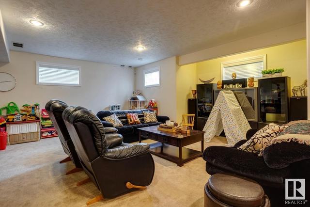 115 162 Av Ne, House detached with 6 bedrooms, 3 bathrooms and null parking in Edmonton AB | Image 32