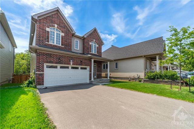 3204 Harvester Crescent, House detached with 4 bedrooms, 4 bathrooms and 6 parking in North Grenville ON | Image 2