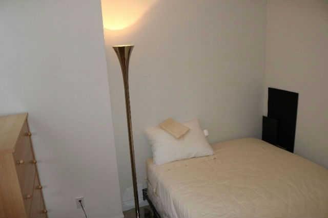 Uph08 - 55 Bloor St E, Condo with 2 bedrooms, 2 bathrooms and 1 parking in Toronto ON | Image 7