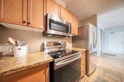 302 - 778 Sheppard Ave W, Condo with 2 bedrooms, 2 bathrooms and 1 parking in Toronto ON | Image 2