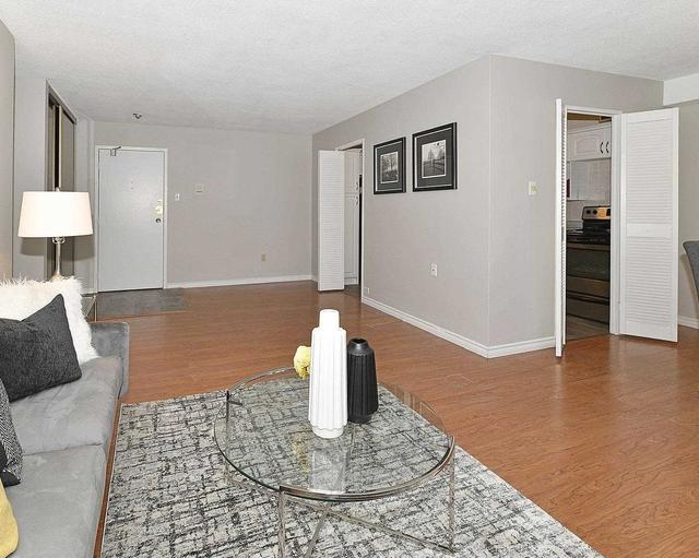 604 - 1135 Logan Ave, Condo with 2 bedrooms, 2 bathrooms and 1 parking in Toronto ON | Image 7