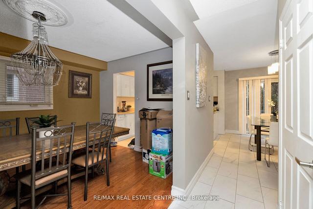 23 Kirk Dr, House detached with 5 bedrooms, 5 bathrooms and 7 parking in Brampton ON | Image 5