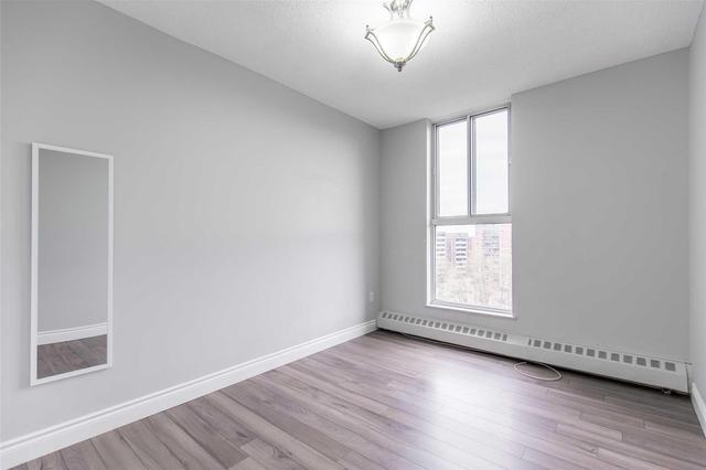 1002 - 1966 Main St W, Condo with 3 bedrooms, 2 bathrooms and 1 parking in Hamilton ON | Image 14