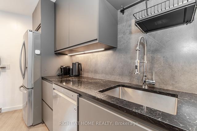 72 - 2120 Rathburn Rd E, Townhouse with 3 bedrooms, 4 bathrooms and 2 parking in Mississauga ON | Image 8