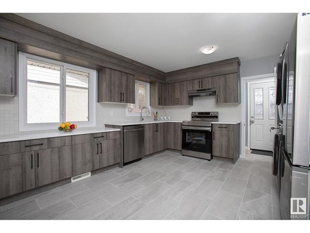 13427 103 St Nw, House detached with 5 bedrooms, 2 bathrooms and 4 parking in Edmonton AB | Image 15