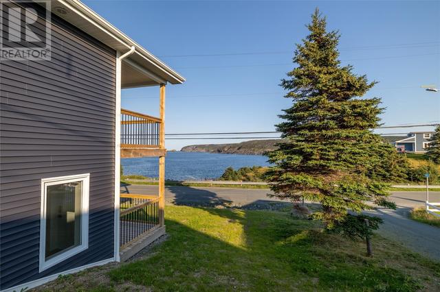 705 Main Road, House detached with 3 bedrooms, 2 bathrooms and null parking in Pouch Cove NL | Image 5