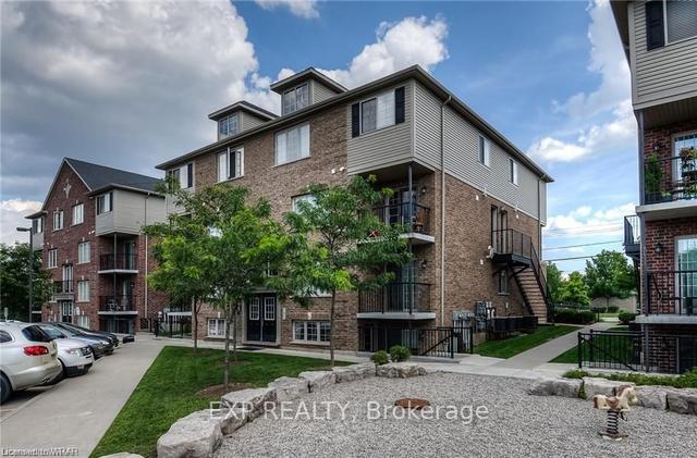 17 - 950 Highland Rd W, Condo with 3 bedrooms, 1 bathrooms and 1 parking in Kitchener ON | Image 4