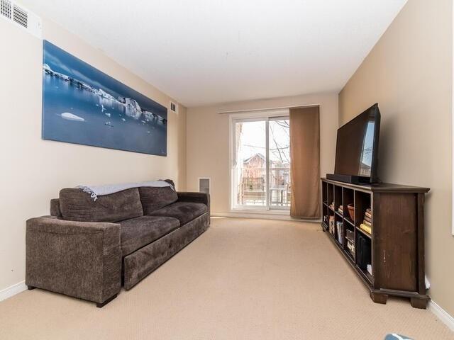 2 - 92 Petra Way, Condo with 2 bedrooms, 1 bathrooms and 1 parking in Whitby ON | Image 5