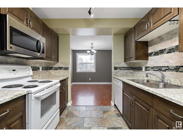 201 - 4102 50 Av, Condo with 2 bedrooms, 1 bathrooms and null parking in Drayton Valley AB | Image 4