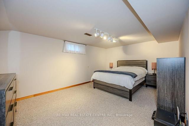 92 Downey Rd, House detached with 3 bedrooms, 4 bathrooms and 6 parking in Guelph ON | Image 16