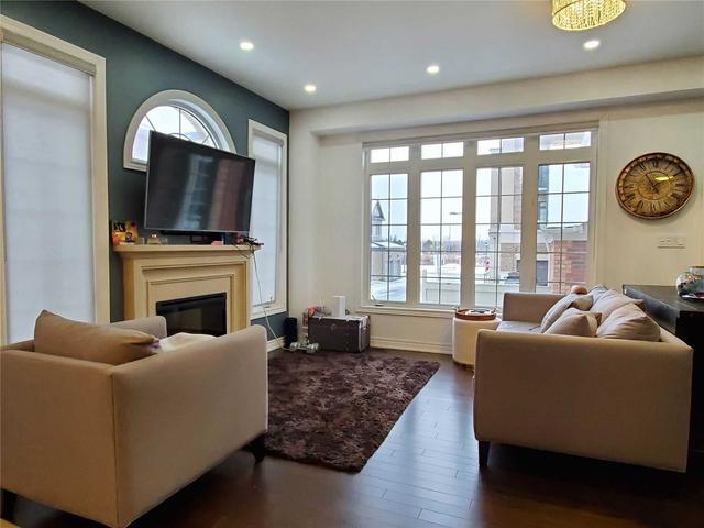 18 London Plane Dr, House attached with 3 bedrooms, 3 bathrooms and 2 parking in Markham ON | Image 8