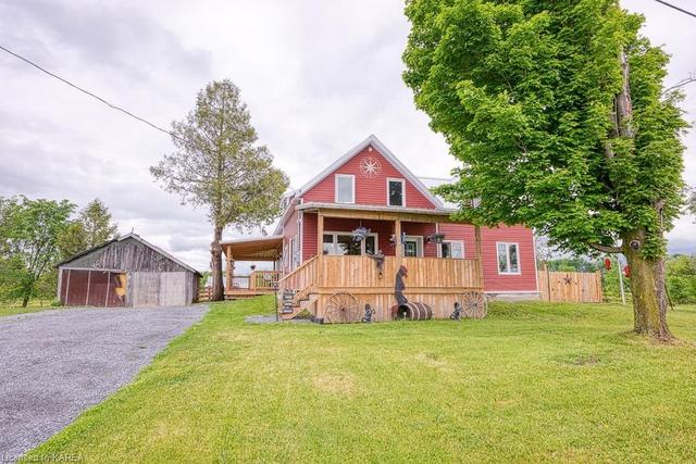 9438 Highway 38 Road, House detached with 3 bedrooms, 1 bathrooms and 3 parking in Central Frontenac ON | Image 4