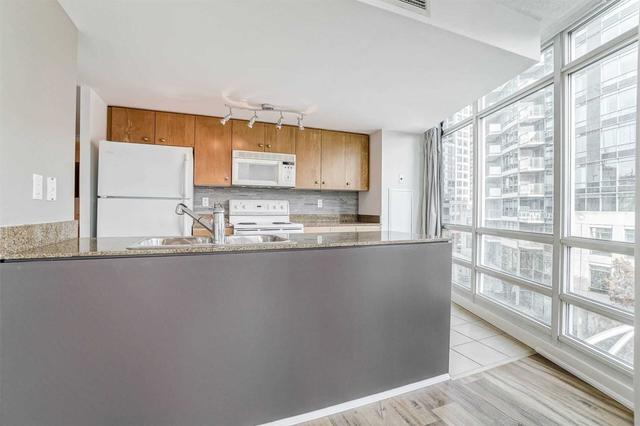 508 - 381 Front St W, Condo with 1 bedrooms, 1 bathrooms and 1 parking in Toronto ON | Image 4