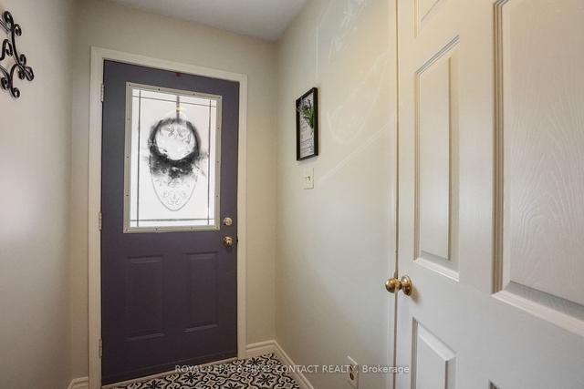 4 - 237 Ferndale Dr S, Townhouse with 2 bedrooms, 1 bathrooms and 1 parking in Barrie ON | Image 14