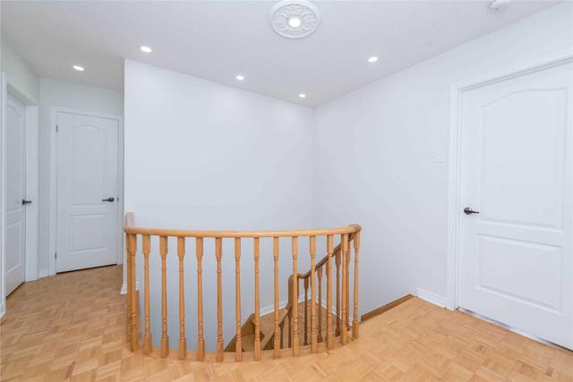 389 Aberdeen Ave, House detached with 3 bedrooms, 4 bathrooms and 2 parking in Vaughan ON | Image 15