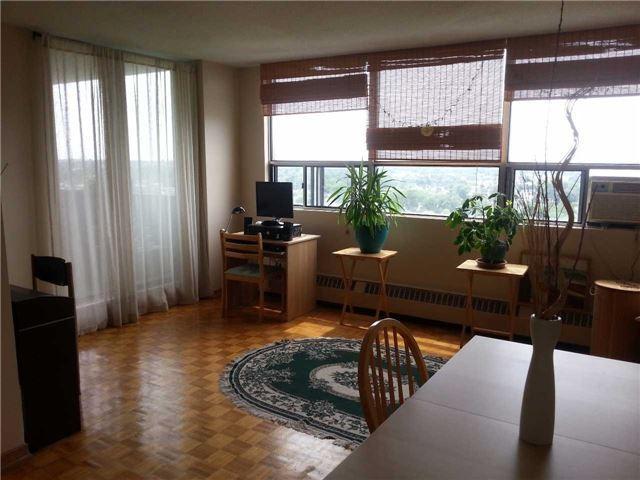 1605 - 45 Sunrise Ave, Condo with 3 bedrooms, 2 bathrooms and 1 parking in Toronto ON | Image 8