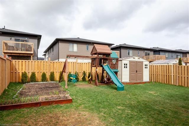 250 Wedgewood Drive, House detached with 4 bedrooms, 3 bathrooms and 4 parking in Woodstock ON | Image 33