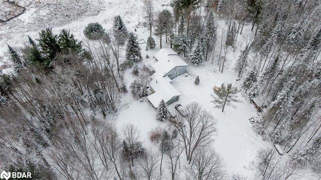 1206 Dickie Lake Road W, House detached with 2 bedrooms, 1 bathrooms and 12 parking in Lake of Bays ON | Image 33