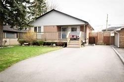 89 Emperor St, House detached with 3 bedrooms, 2 bathrooms and 5 parking in Ajax ON | Image 1
