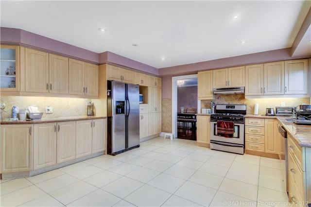 34 Fenton Way, House detached with 4 bedrooms, 4 bathrooms and 15 parking in Brampton ON | Image 7