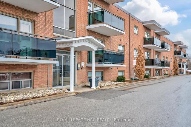 307 - 264 Oakdale Ave, Condo with 2 bedrooms, 1 bathrooms and 2 parking in St. Catharines ON | Image 23