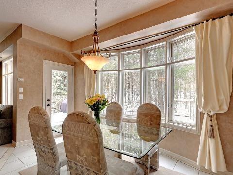 2132 Pinevalley Cres, House attached with 3 bedrooms, 3 bathrooms and 2 parking in Oakville ON | Image 10