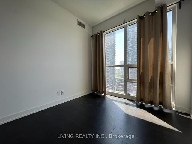 1604 - 2200 Lakeshore Blvd W, Condo with 2 bedrooms, 2 bathrooms and 1 parking in Toronto ON | Image 3