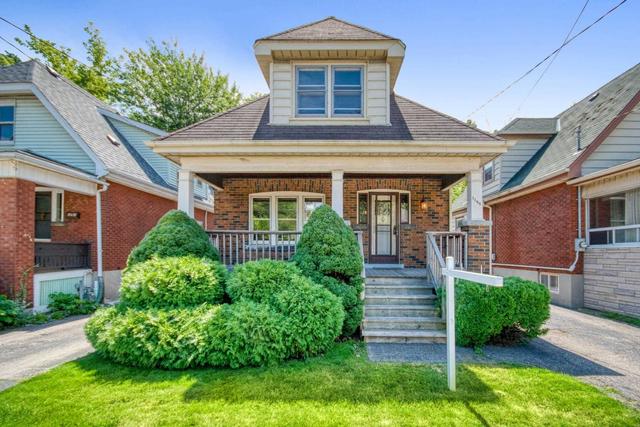 1199 King St W, House detached with 3 bedrooms, 1 bathrooms and 3 parking in Hamilton ON | Image 1