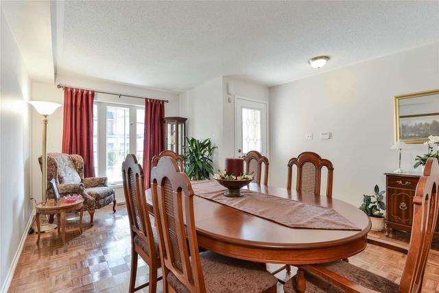 186 Hawkview Blvd, House attached with 3 bedrooms, 3 bathrooms and 3 parking in Vaughan ON | Image 17