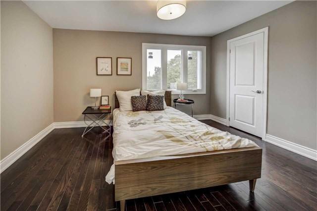 45 Skylark Rd N, House semidetached with 3 bedrooms, 2 bathrooms and 3 parking in Toronto ON | Image 11
