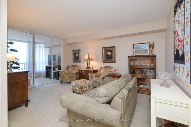 1905 - 22 Hanover Rd, Condo with 1 bedrooms, 1 bathrooms and 1 parking in Brampton ON | Image 7