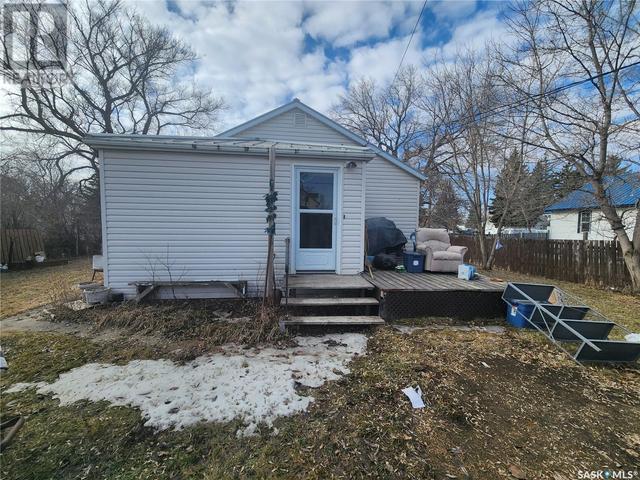 314 Main Street, House detached with 2 bedrooms, 1 bathrooms and null parking in Kipling SK | Image 3