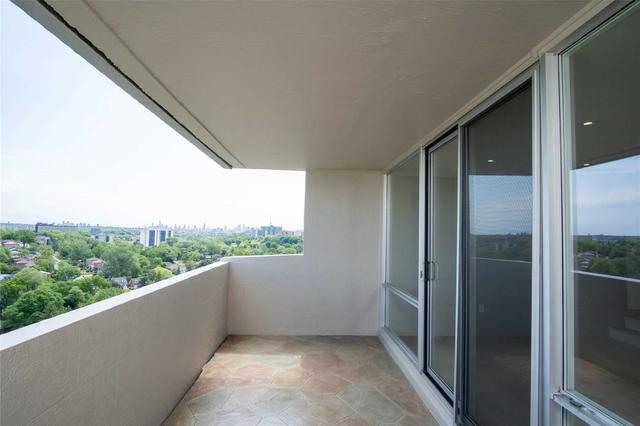 1803 - 270 Scarlett Rd, Condo with 3 bedrooms, 2 bathrooms and 1 parking in Toronto ON | Image 22