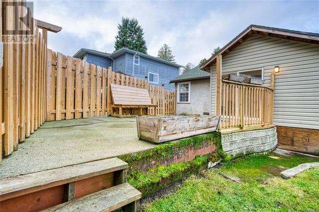 809 Intervale Ave, House detached with 1 bedrooms, 1 bathrooms and 2 parking in Esquimalt BC | Image 19