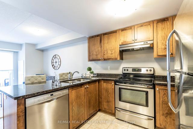 309 - 45 Kingsbury Sq, Condo with 2 bedrooms, 1 bathrooms and 1 parking in Guelph ON | Image 5