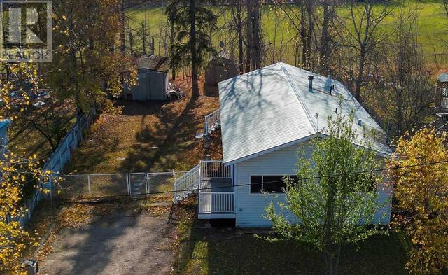 4423 E 53 Avenue, House detached with 3 bedrooms, 2 bathrooms and null parking in Northern Rockies BC | Image 1