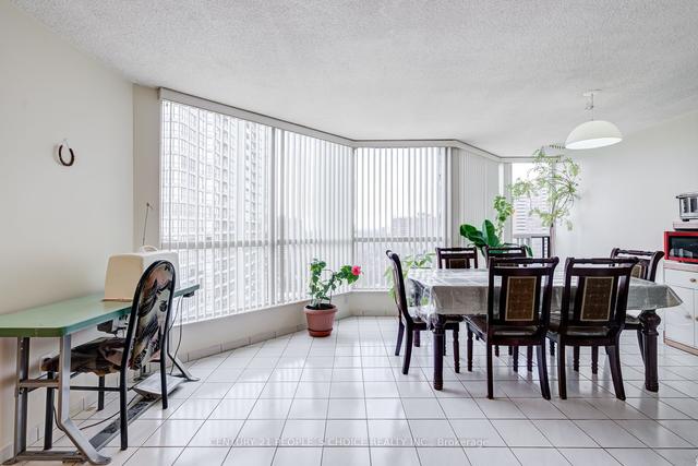 1404 - 1 Rowntree Rd, Condo with 2 bedrooms, 2 bathrooms and 1 parking in Toronto ON | Image 2