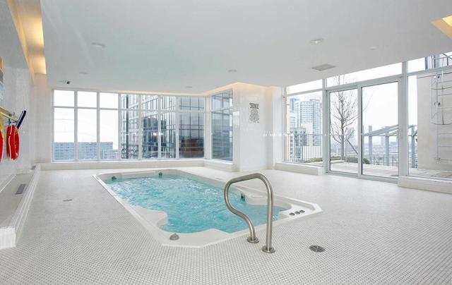 929 - 250 Wellington St W, Condo with 1 bedrooms, 1 bathrooms and 0 parking in Toronto ON | Image 3