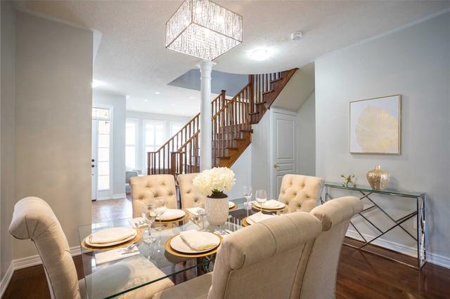 211 Smoothwater Terr, House detached with 4 bedrooms, 3 bathrooms and 3 parking in Markham ON | Image 3