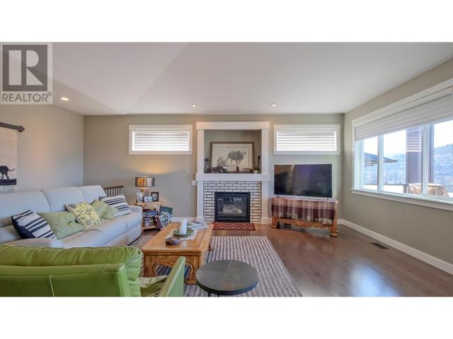 1257 Feedham Avenue, House detached with 4 bedrooms, 3 bathrooms and 5 parking in Kelowna BC | Image 7