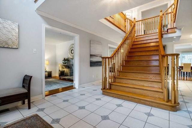 1088 Senlac Crt, House detached with 4 bedrooms, 5 bathrooms and 6 parking in Mississauga ON | Image 37
